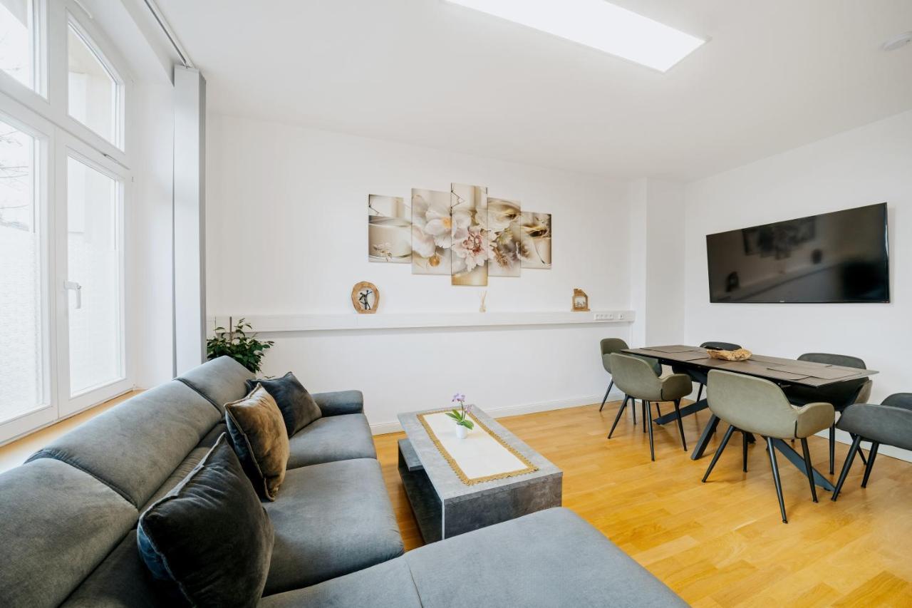 Blissplace 3 Zi Premium Apartment Nahe Getec Arena Mit Kingsize Betten Und Balkon Magdebourg Extérieur photo